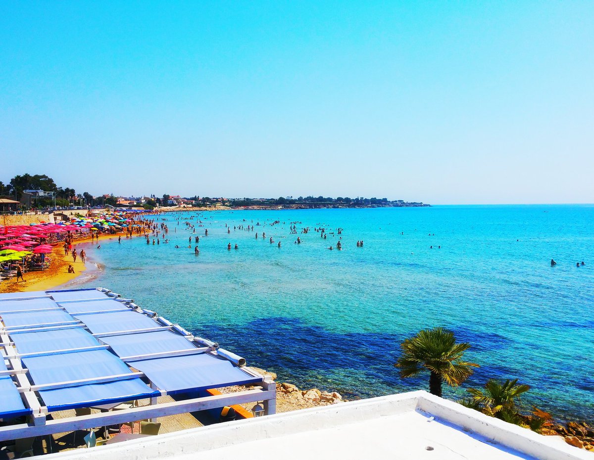 robertamirata's tweet photo. #buonadomenica dalle spiagge di Avola #SiciliaBedda https://t.co/wLHw9KAImj