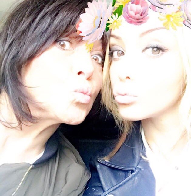 nabilla_mv's tweet photo. Les plus belles ❤️💘😍 @Nabilla @MARIELUCE63 https://t.co/w416mCzFxJ