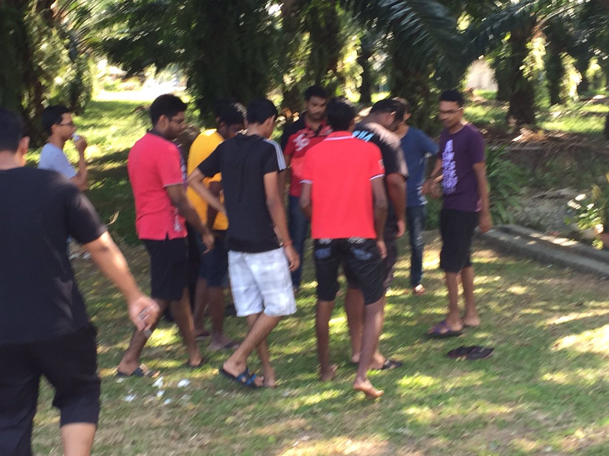 Tinash1011's tweet photo. Final Day preparation! The team is ready now๐ ! #SMKSP #MSUnationalINFOHUNT2016 #MSUMalaysia #MSUmylibrary https://t.co/b81leiCPjo