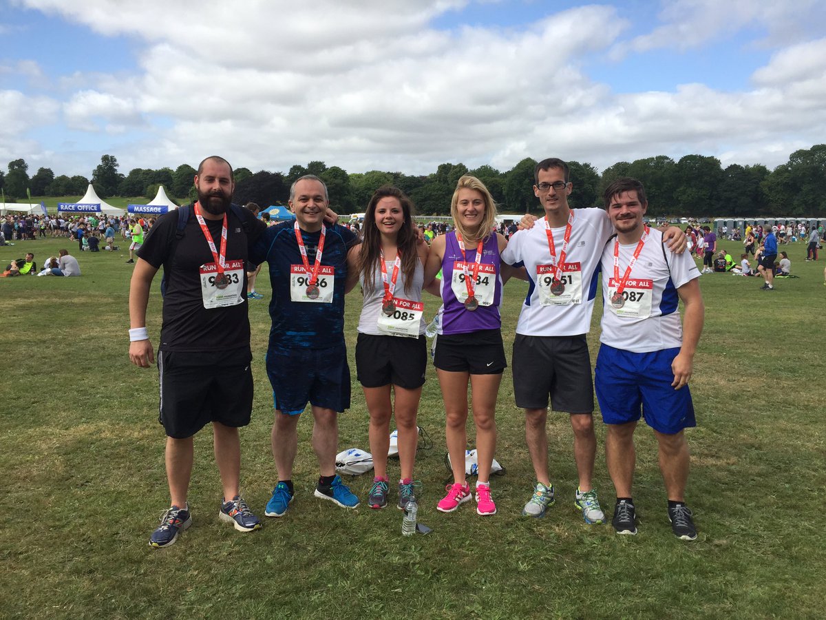 MiddlethorpeHal's tweet photo. Fabulous #team #Middlethorpe - great fun running #york10k @Caterertweets @yorkpress @VisitYorkBiz @ProjectRiandu https://t.co/ypAGFbv8jq