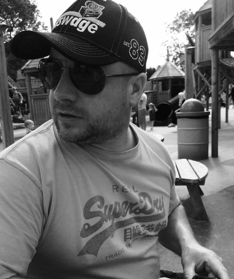 BrianPsycho44's tweet photo. @AllswageUK modelling my Allswage cap from #VEL2016 @MBVansUK https://t.co/nzJnl7Oifo