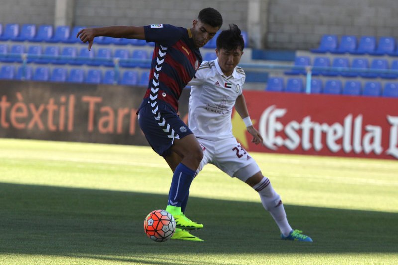 "Un petit pas més". El Llagostera empata 1-1 amb molts del filial i gol del @sufian_jebari. lesportiudecatalunya.cat/nel9/article/8…