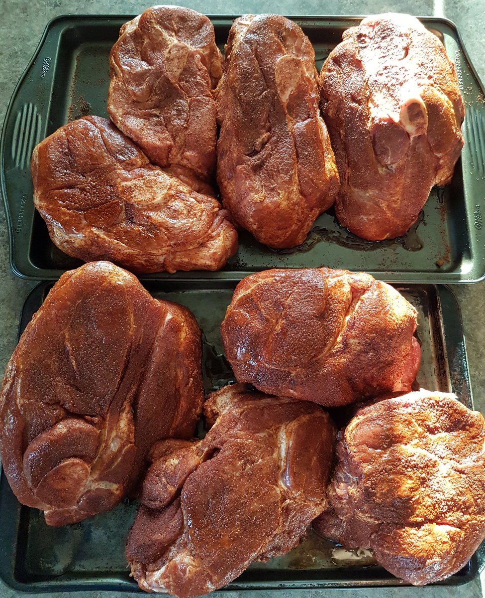 BuzzedBoarBBQ's tweet photo. Ready for the smoker!
@Staub24 
#gotsmoke? https://t.co/lgkPXaZPkM