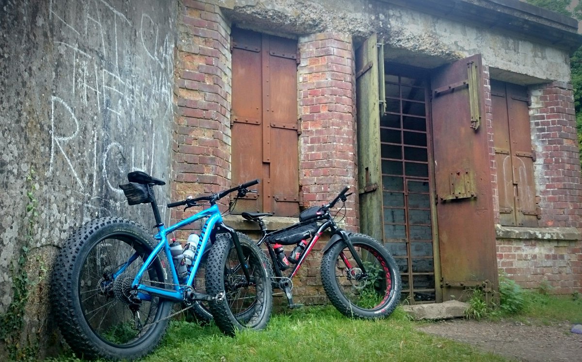 Eat the Rich! Great blast out to and up Boxhill with <a href="/readri/">Richard Read</a>