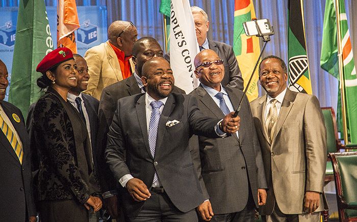 SpotlightGP's tweet image. "@ewnupdates: SA pokes fun at possible political parties' coalitions dlvr.it/LzQqR2 https://t.co/YGxidXHuEi"