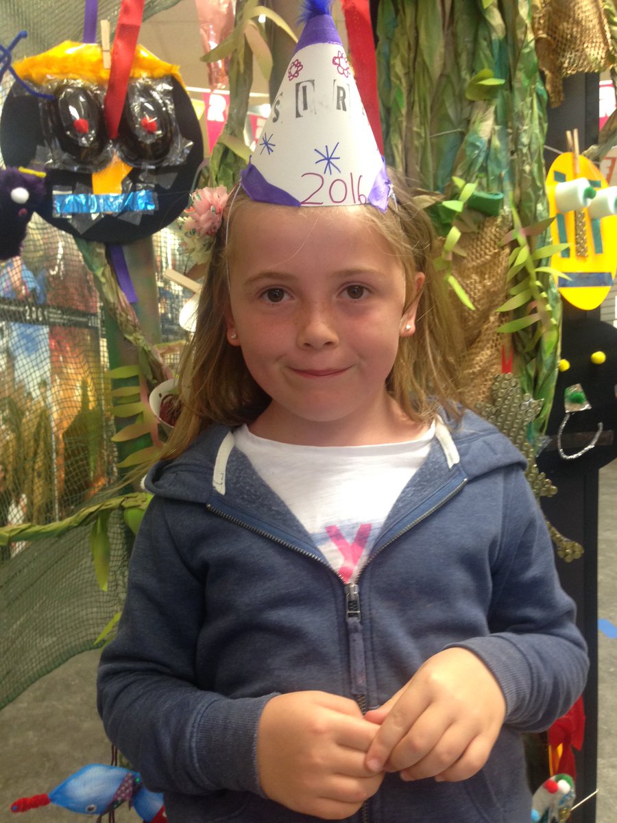 WBScreen's tweet photo. And we're making hats, flags and monsters until 6pm - come &amp; join us! #rediscoverstockton @SIRF_Stockton https://t.co/yxT97zyiw3