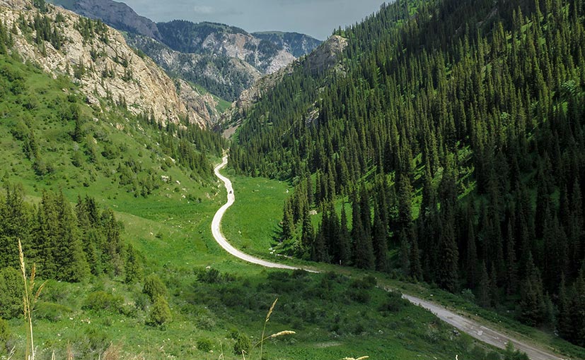 carandbike's tweet photo. #Embarq's Latest Motorcycle and Car Road Trip Will Explore The Silk Route of Kyrgyzstan. https://t.co/cMxNijLdOP https://t.co/Qw7UzeyjDB