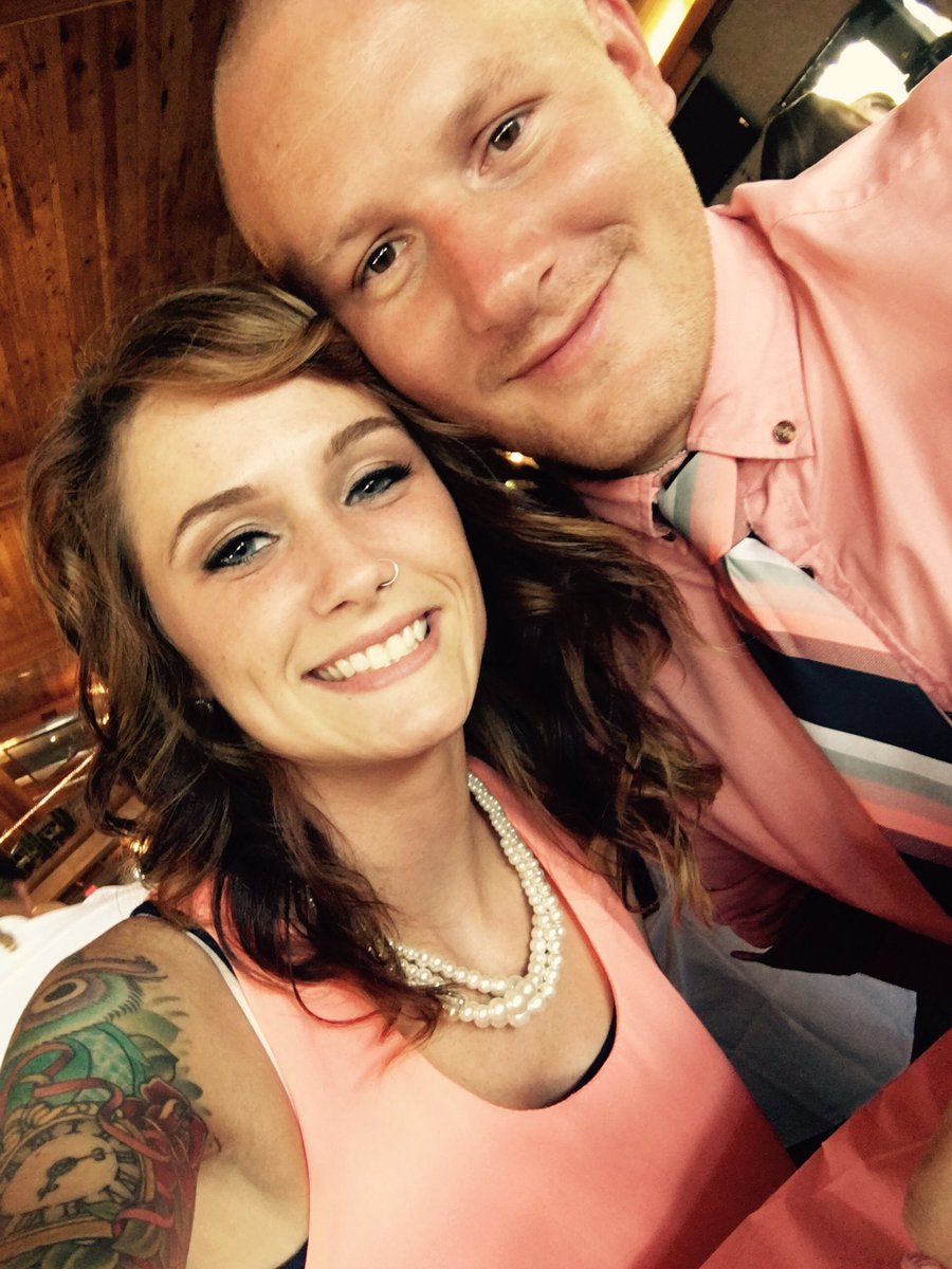 bauzer87's tweet photo. Wedding festivities last night! https://t.co/GHcyihSR7w
