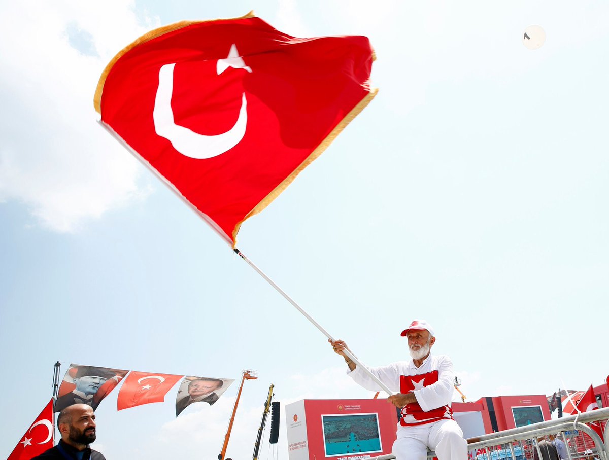 MevlutCavusoglu's tweet photo. All squares across Turkey particularly Yenikapi/İstanbul are united today. #TurkeyUnited https://t.co/eVtyoKfV9e