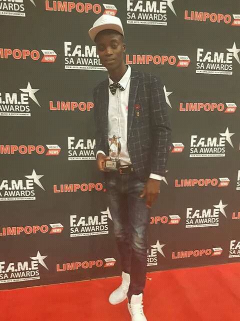TEARS_MOLA's tweet photo. He has done it! He represented Tzaneen very well. Aheeeeeee King Monada #FAMESA2016 #OskaBhoraMoreki ๐๐๐๐๐๐ฅ๐ฅ๐ฅ๐ฅ https://t.co/iSt2ecxlvi