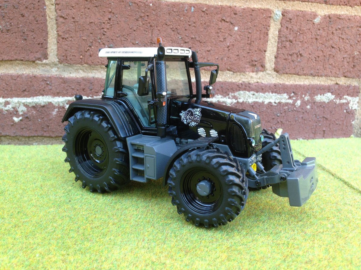 Dan Mitchell tweet media