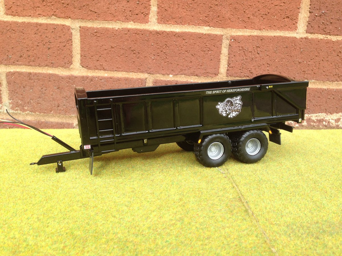 Dan Mitchell tweet media