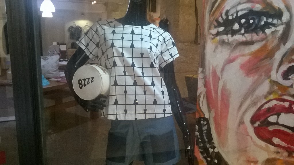 CreateFashion97's tweet photo. Een fantastisch leuk tasje geshopt in valencia! #kling #mumingfashion #inlove #spain https://t.co/SwkxgHLAak