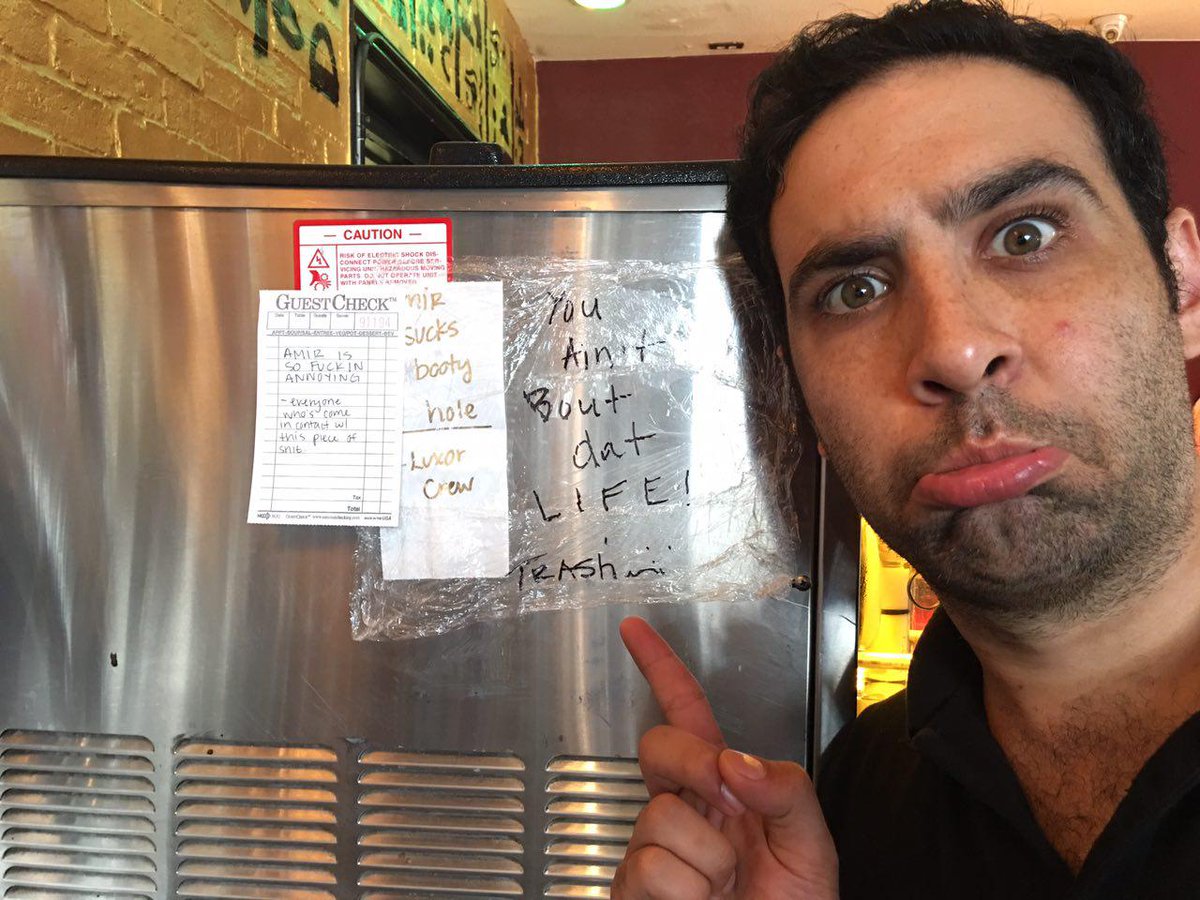amirhs66's tweet photo. Mean notes to me #meantweets #cyberbully vs #reallifebully
@JimmyKimmelLive https://t.co/MGsFfMZ77Y