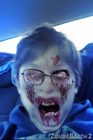 RataplinRey's tweet photo. #ZombieBooth2 https://t.co/qhbDk0JhBE