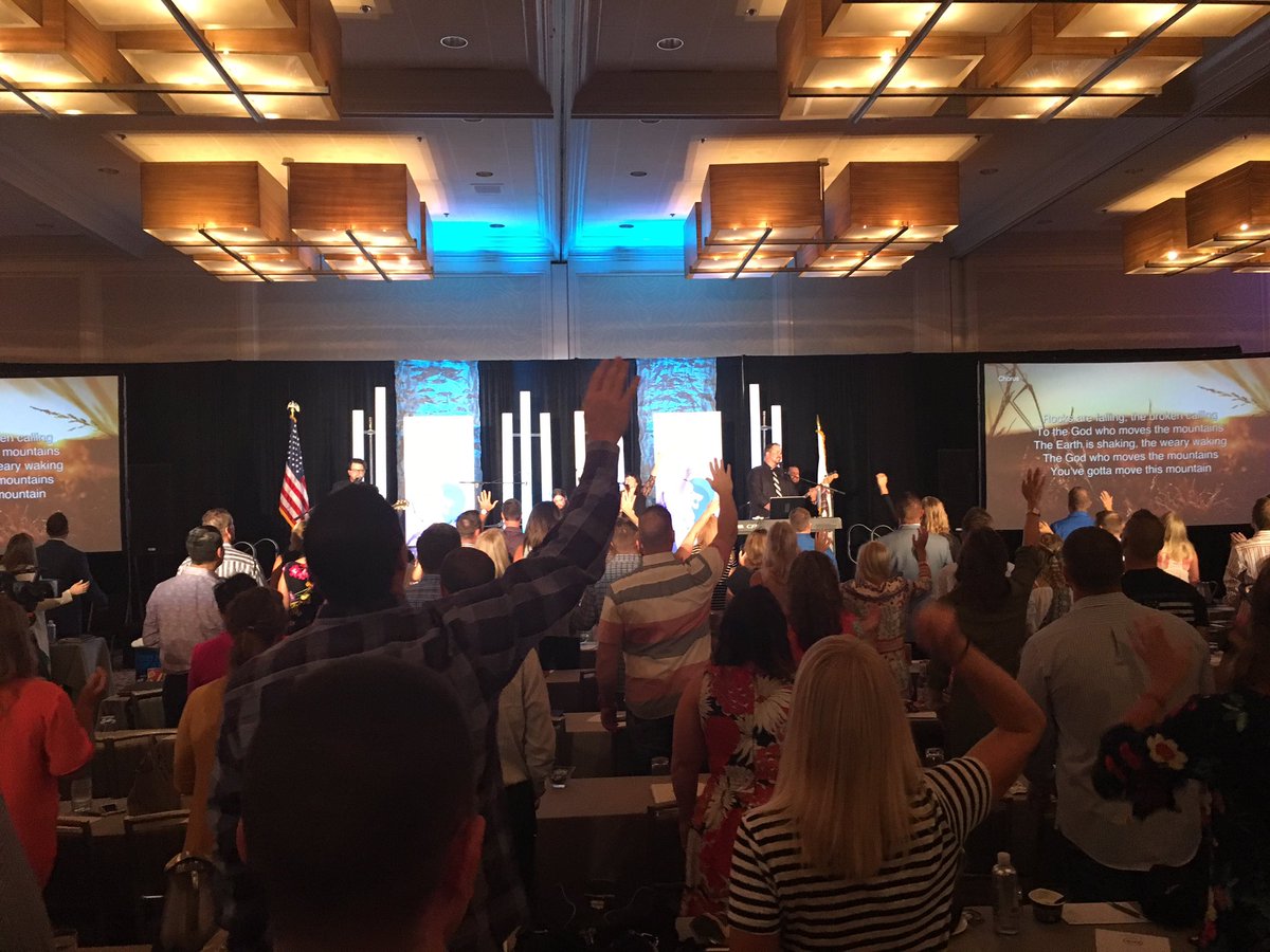 DynamisDuo's tweet photo. Praise & worship with "God Who Moves the Mountains" by Dustin Smith Band at our leadership this morning! #HOAL16 https://t.co/w8yU0wcyhp