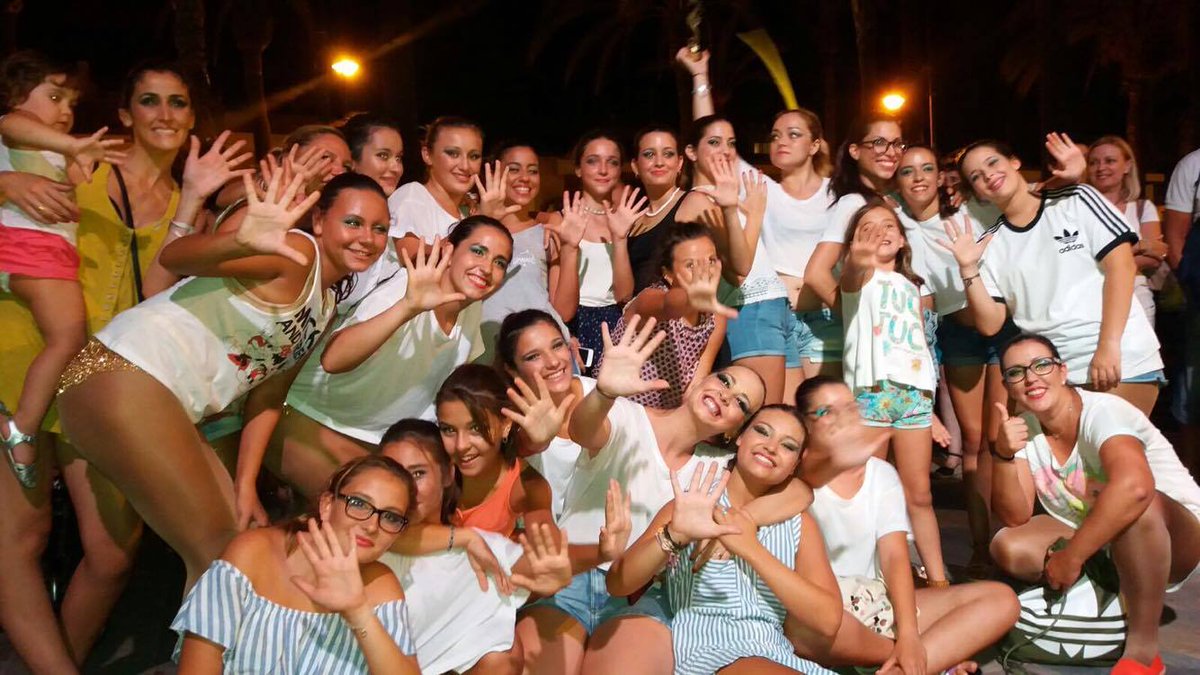 MULA 
La comparsa muleña "Tamba Taya", gano el primer premio del concurso de comparsas de Santiago de la Ribera