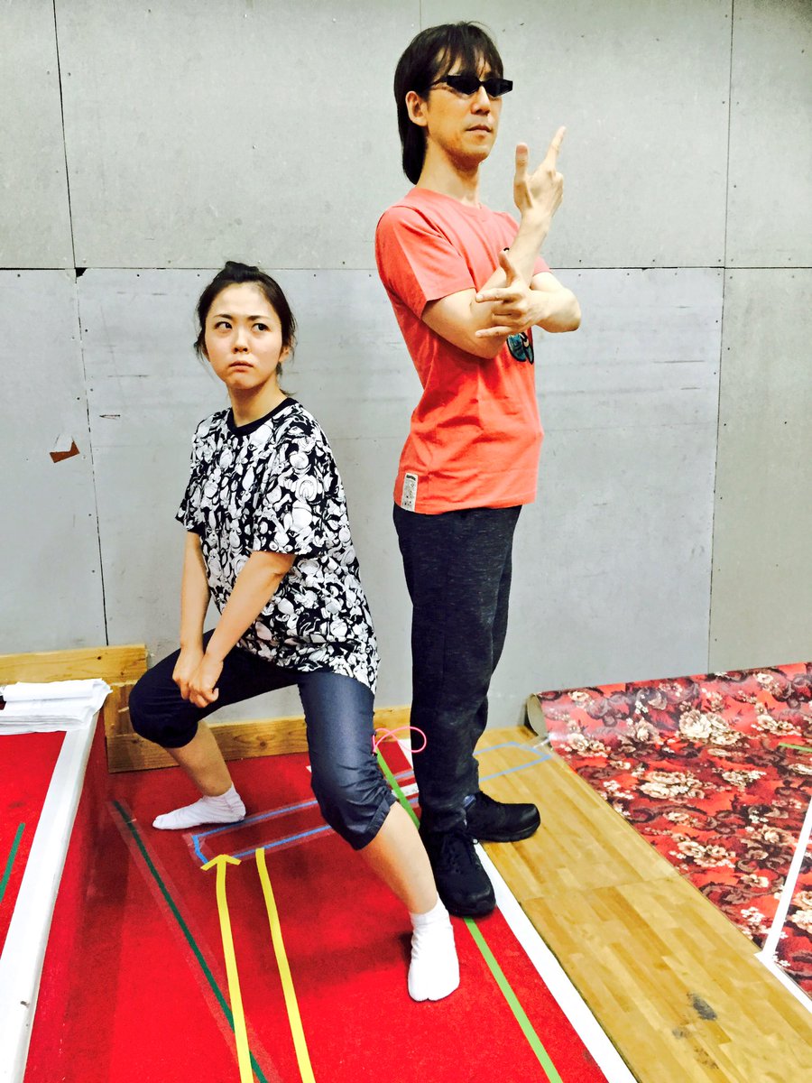福圓美里 白い雪と赤い華 上演中 花京院と芝居の稽古中なんだぜ アギギ イギーtシャツと花京院サングラスで 笑 きんとと T Co Htbltqepii 福圓美里 白い雪と赤い華 上演中 花京院と芝居の稽古中なんだぜ アギギ イギーtシャツと花京院サングラスで 笑 きんとと T Co Htbltqepii