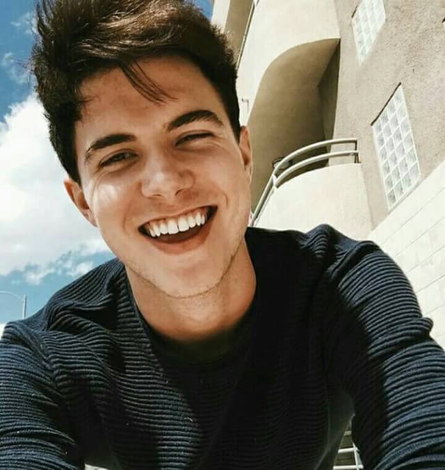 #openfollow buat rp west, bantu rt di tl ya. Varokah ntar kalo nge rt tweet gua. Thanks