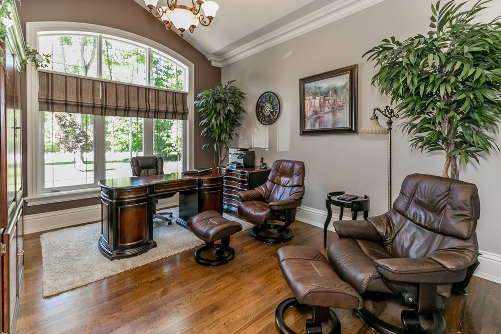 gallaghercres's tweet photo. OPEN HOUSE TODAY 1pm-3pm https://t.co/L8AcTeDGb4 Come and See this beautiful home! #barrie #midhurst #realestate https://t.co/r1z74OfSZo