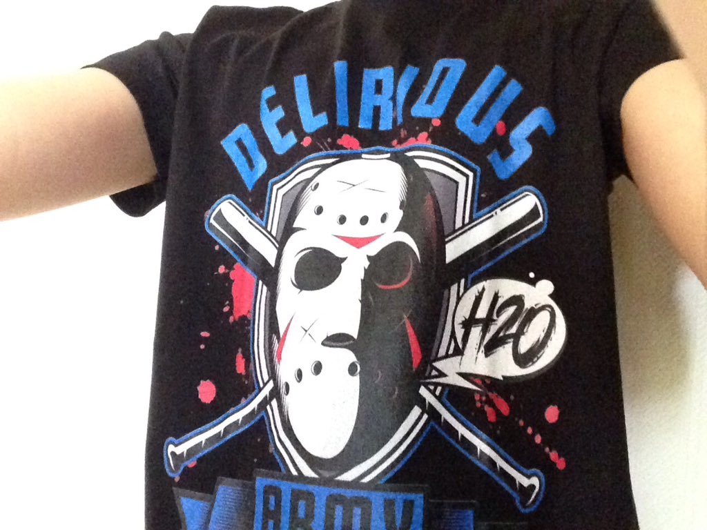 funnystuff2005's tweet photo. My delirious top just arrived  \(^^)/ https://t.co/jCmNIfZ9Vp