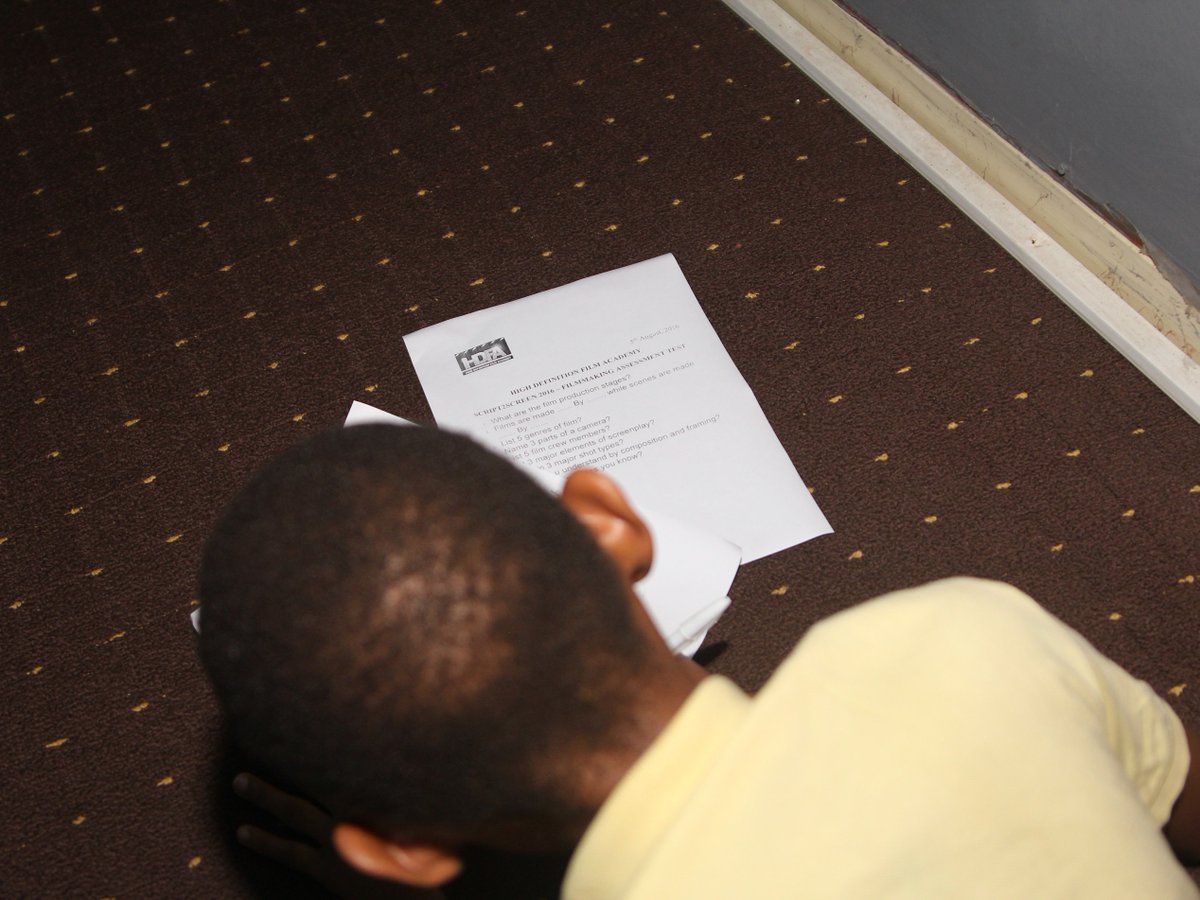 vntmediang's tweet photo. AND IT WAS TIME FOR ASSESSMENT TESTS - @hdfilmacademy's #Script2Screen2016 [Day 5] Teens Acting Class https://t.co/bEFiup3i2q