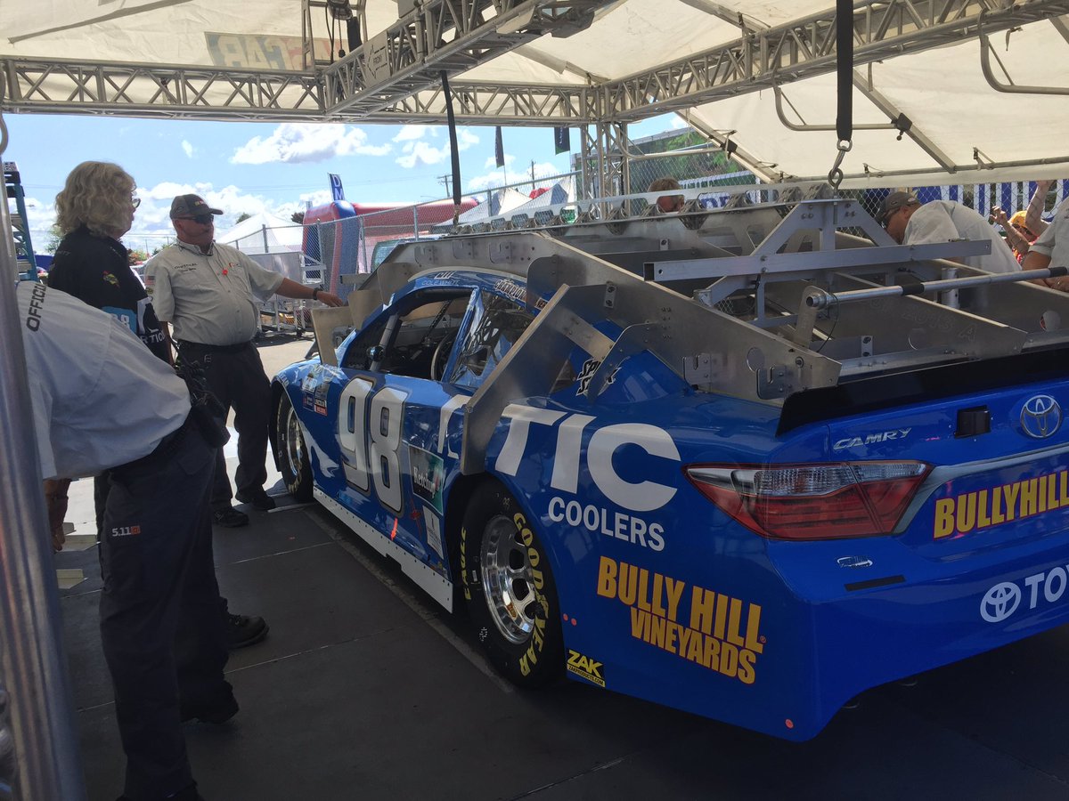 PREMIUM MOTORSPORTS tweet media