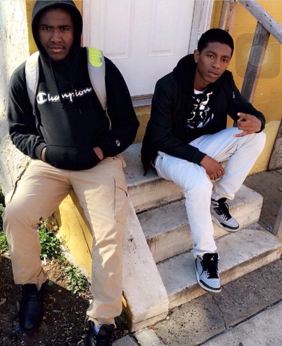 1MirFlvcko's tweet photo. How Can You Hate The Grind When We Humbler Than Most❤️💲 #HappyGxDayMyNigg #Big18 #OnlyTheField #Durky30shot 😈 https://t.co/83ihW0DlT4