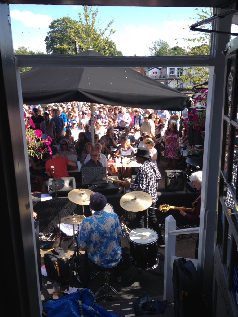 unewan's tweet photo. Rockin' out @barmyarmstw1. Great afternoon with thanks to @Eel_Pie_Club All-Stars @TryTwickenham @TwickenhamAlive. https://t.co/98cXyo9b5m