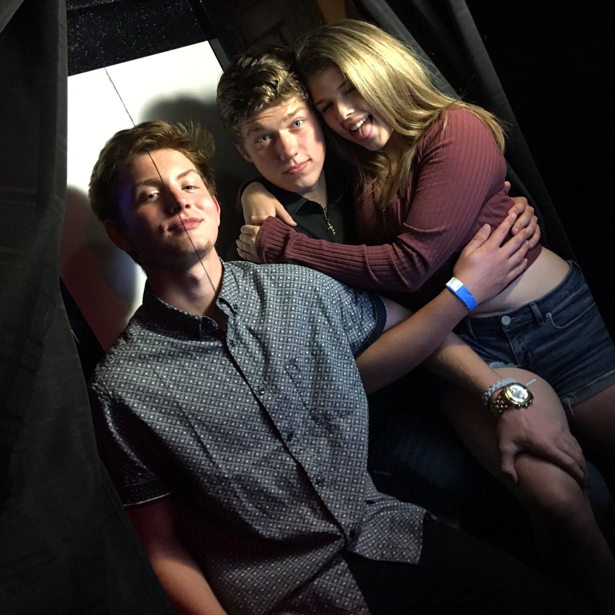 daanielleeemg_'s tweet photo. we gotta baddie right herreeee https://t.co/38iQXouzBm