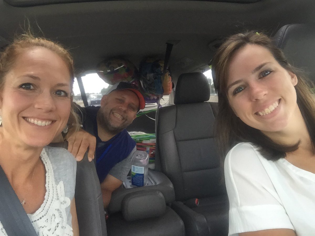 RogersDarcy's tweet photo. On our way!! @OWLanguage #ecbc16 #happy https://t.co/wKILOwLYt7