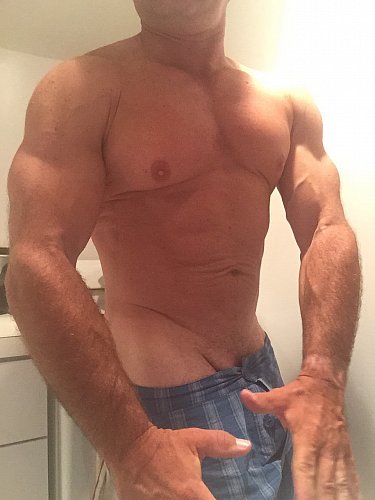 #Gay #MuscleCam Muscle Mountains Live! Jerk Off With Hugh! Now at https://t.co/zDbZsDyOz5! https://t