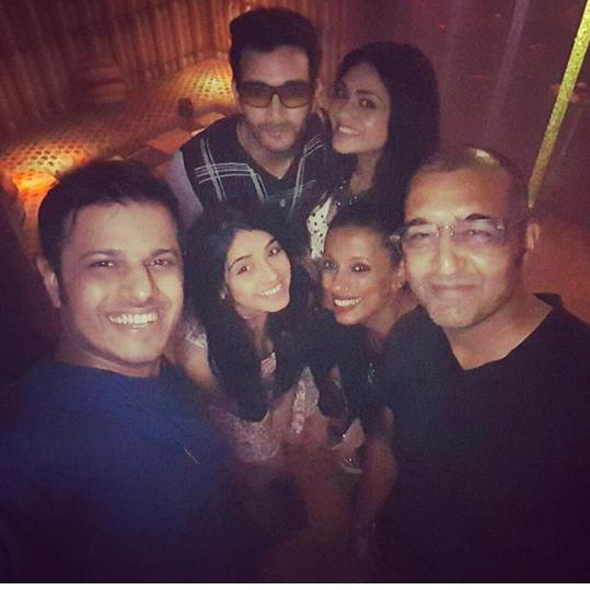 SreejitaDe_FC's tweet photo. #HappyFriendshipday #Thbst team #Vineet #chandani #SreejitaDe @neilbhatt4 https://t.co/VON7goDhJN