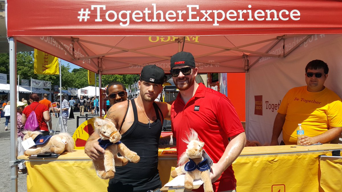 Musikfest's tweet photo. Pony pals (and photobombers) at @WellsFargo Festplatz #TogetherExperience! https://t.co/6NxaTiHU3c