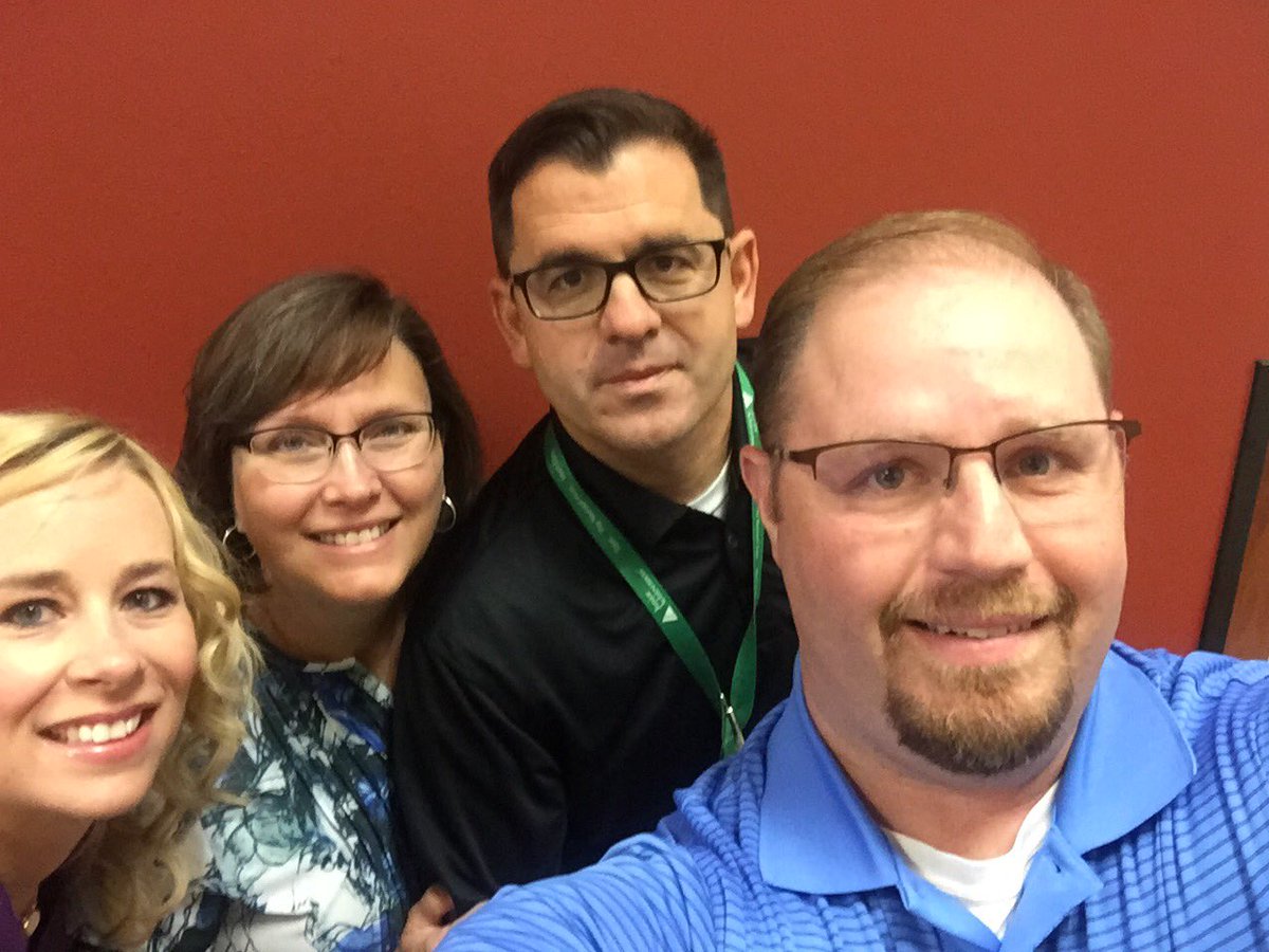 debbieboyer5's tweet photo. The curriculum team is excited to welcome our first year teachers to First Year Teacher Academy! ❤️ #CanyonISDFYTA https://t.co/P0uUvAOmZY