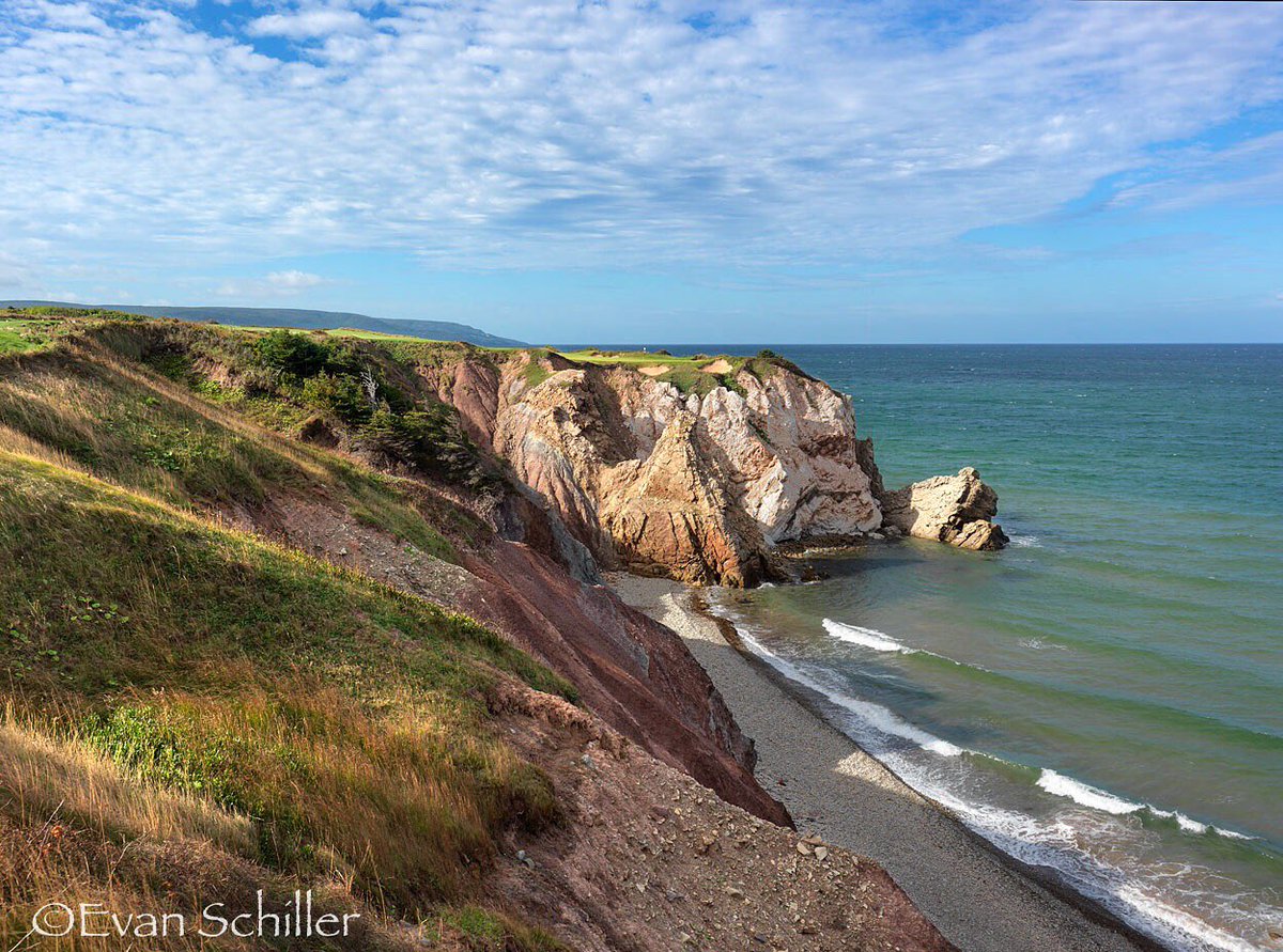 The par 3 16th hole at Cabot Cliffs is becoming one of most #famous and #photographed holes in #golf.  @cabotlinks