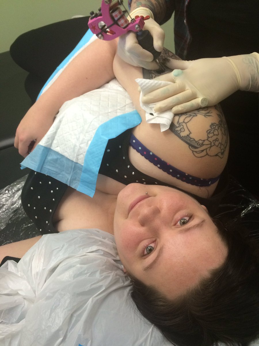 SecretDoubt's tweet photo. Gettin' inked #gishwhes @gishwhes @mishacollins https://t.co/HhCl7S7RS5