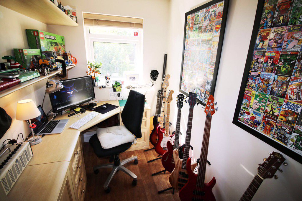 AAnimationShow's tweet image. #Animation Station👌🏻 Cool vid coming soon guys😎can you guess what it might be from the photo??#MinecraftInRealLife