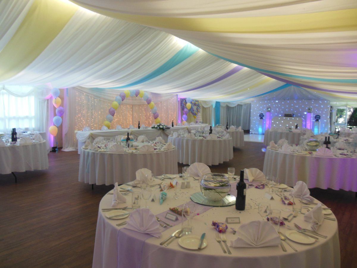 GPconferences's tweet photo. 6th August fantastic Summer Wedding for Sharon &amp; Ian at Gidney Cabin then in CIC Hall with @Toastmaster4U @SPJUKLTD https://t.co/plF9biz22R