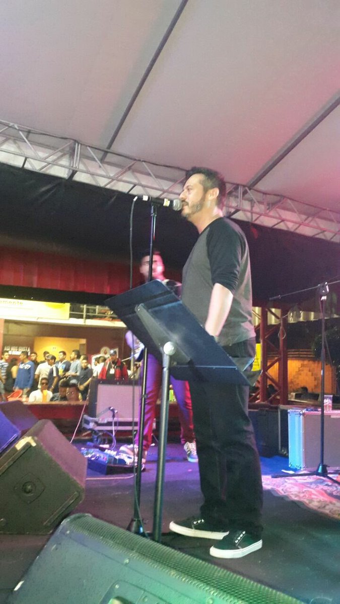 Promusica_sv's tweet photo. Anoche @adrenalina503 en vivo desde Oasis @PilsenerSV @CIFCOSV #Consuma2016 #MusicaSV https://t.co/WT5GnhNksP