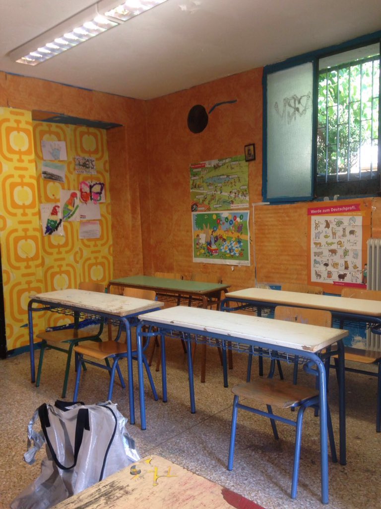 SyrianSmiles's tweet photo. Projecte 5th school https://t.co/jBmL4MzTHo