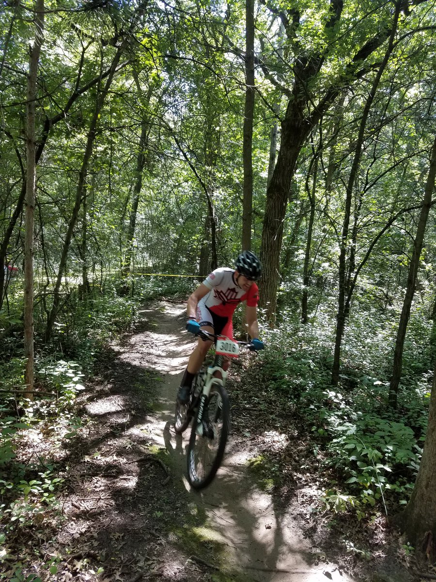 racemaplelagmtb's tweet photo. Marathon still going.... Go @ThadSchulz  @MnMtbSeries  #foreverlong https://t.co/Apc59Pe0wk