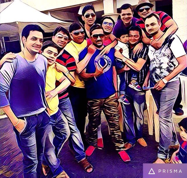 dineshsatra's tweet photo. @LavaMobile @prisma True Friends are greatest of all blessings #FrienshipwithLava  #Frienfie https://t.co/jaGxCRakog