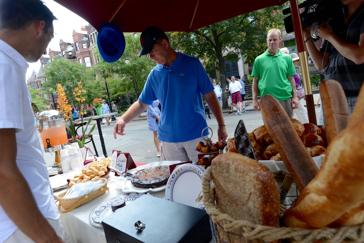 marty_walsh's tweet image. Had a fantastic time at #OpenNewbury this morning - stop by and join the fun!