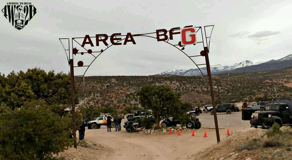4WheelToHeal's tweet photo. #EJS2016 saw #4W2H take 9 Disabled Veterans to Moab for 3 days of wheeling with @genrightoffroad @BFGoodrichTires https://t.co/zgXSeJpy5d