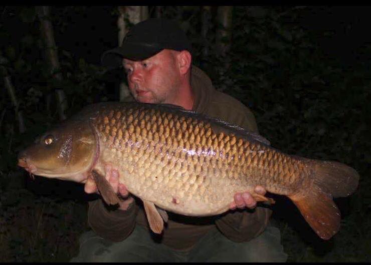 SterlingBaits's tweet photo. Ricky Bates bags Broadwater brace. 😝 #CN2 #18mm 🎣 https://t.co/qk8VKxdlU9