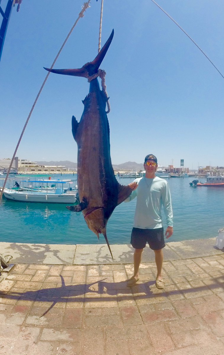 texas_angling's tweet photo. Caught my first Blue Marlin a few days ago! 250lbs and 122 inches https://t.co/iKV9QkJ6Zg