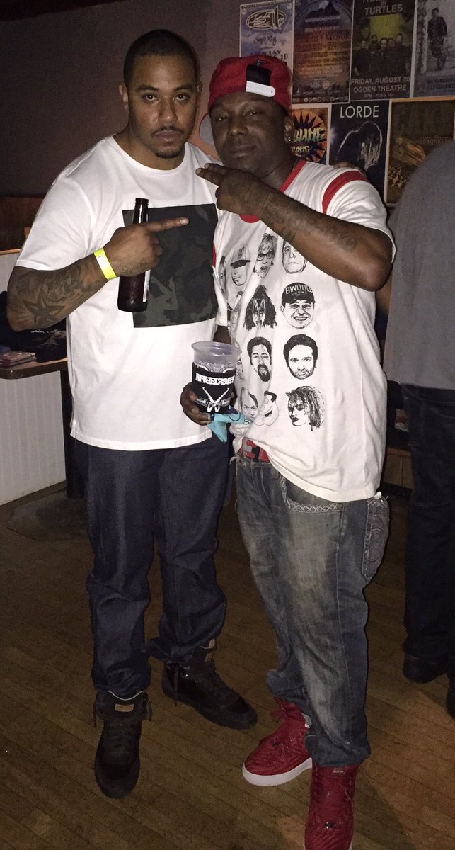 Ro_Manic1's tweet photo. Killed it at globe hall. Good dude right here @RasKass #Denverhiphop #cadavacult https://t.co/0zyJvM9Vnb