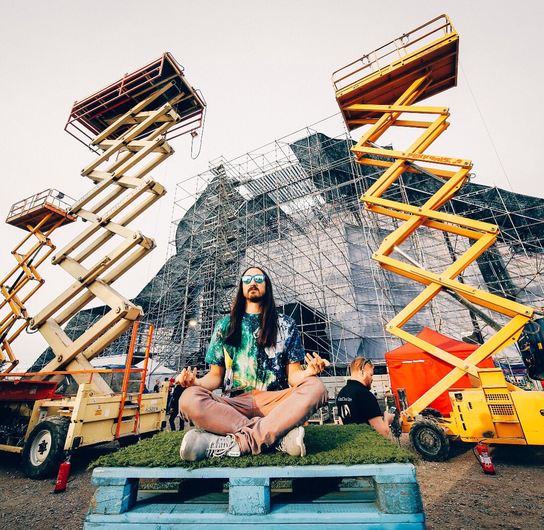 #zenaoki #32. The Backstage Meditation. #WeekendFestival. Helsinki Finland. August 5, 2016. https://t.co/Ktta0TaAAd