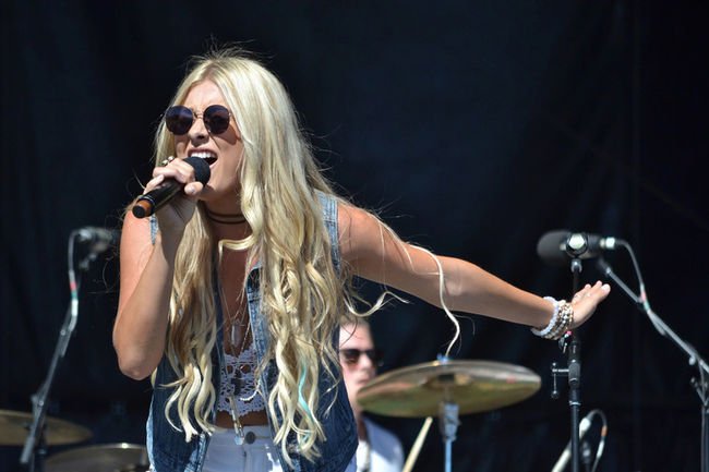 TheTorontoSun's tweet image. Boots and Hearts: Day 3
ow.ly/eDQZ3030OBC